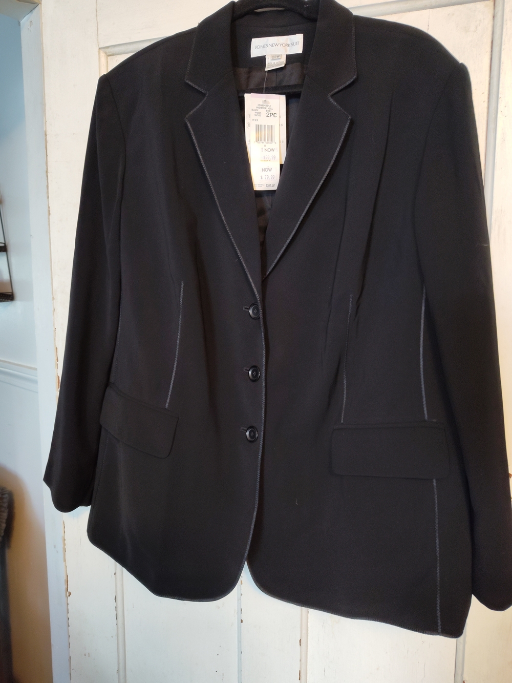 Jones New York Black Women's Plus 2-piece Suit
